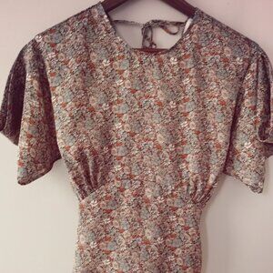 'TOPSHOP' Blouse Ditzy Floral Top Size 6 NWOT